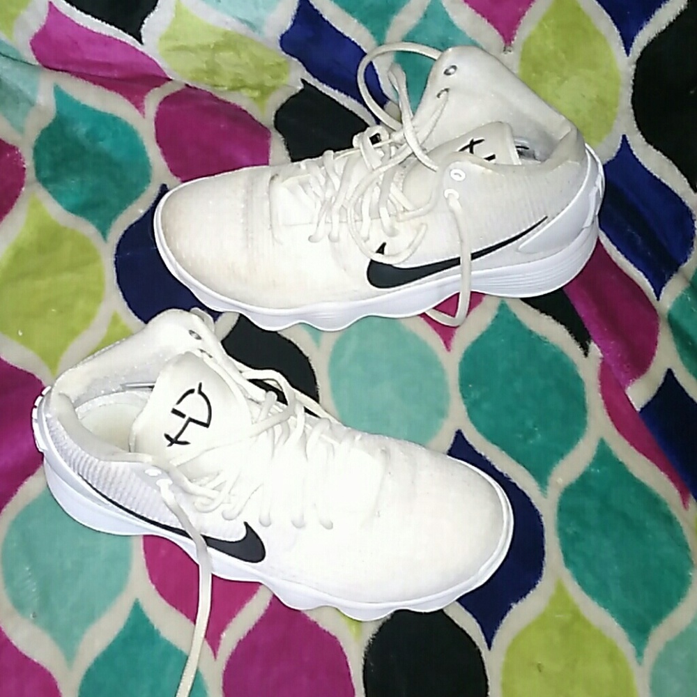 Nike React Hyperdunk mid basketball size 8